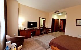Ararat Hotel
